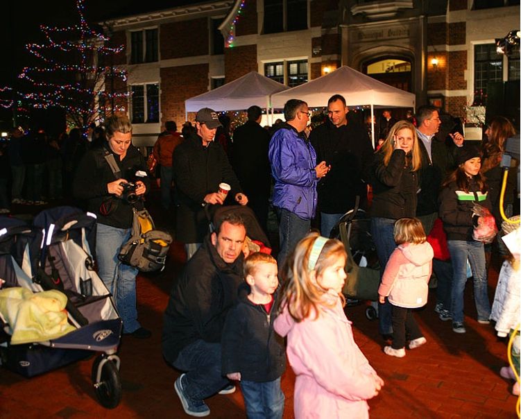 Birmingham Tree Lighting Photo Gallery